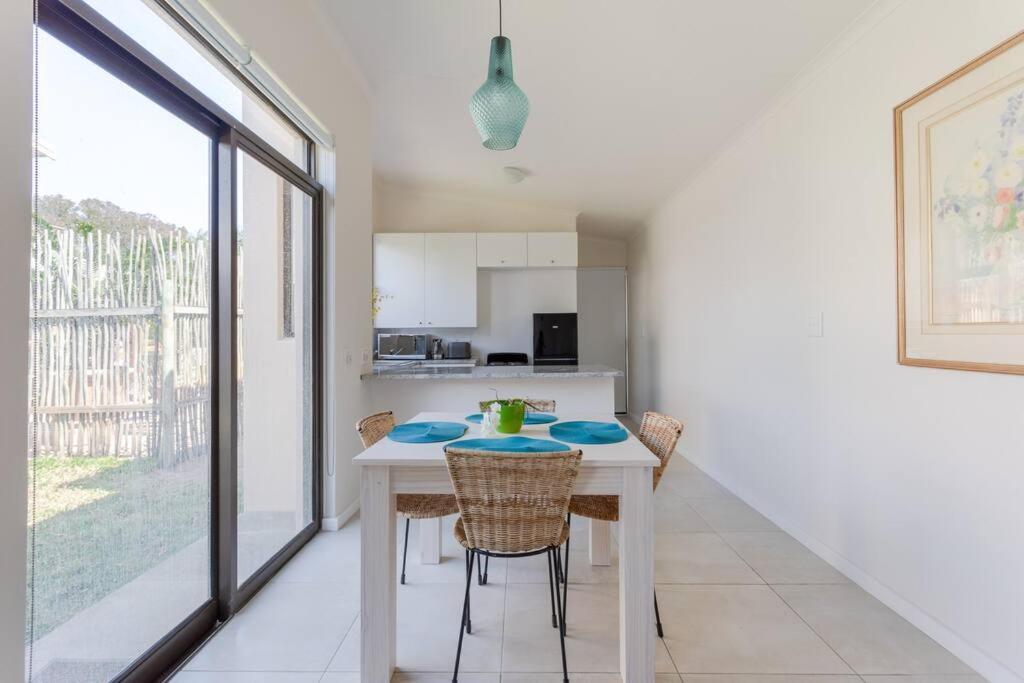 Lux Private Garden - Sunset Apartment Cape Town